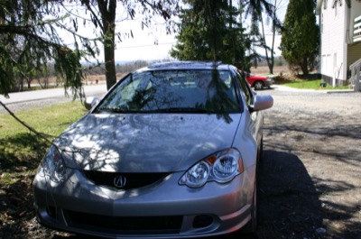 starting off.. i <i>am</i> in the car..