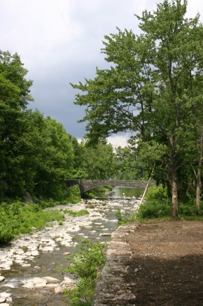 The trail to Tagannock Falls