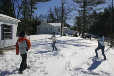Snowball fight!